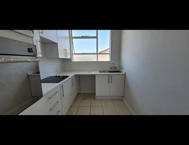 2 BEDROOM TOWNHOUSE FOR SALE IN BRACKENHURST